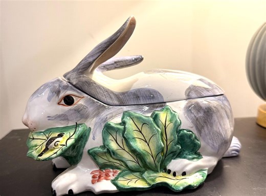 Vintage Mottahedeh Rabbit Tureen – 8.5"x6"x5.5" Porcelain Covered Dish, Mid-century Tableware, Small Chip on Lid - Etsy