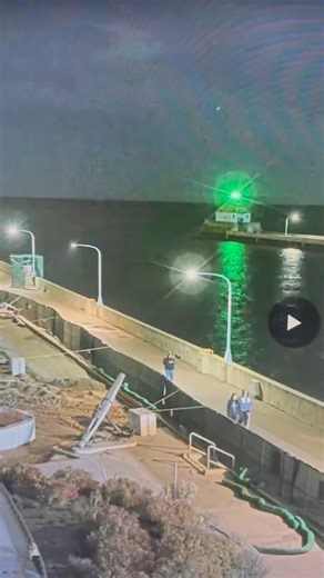 Fireball ☄️ By Duluth Harbor Cam / Bjornberg Photography Our second recorded meteor over Lake Superior in the last few days. This one streaking into the atmosphere minutes after the Polsteam Pile arrived. Thank you to follower Jerry Petska for the catch! Video was captured by Duluth Harbor Cam, #lifeupnorth #destinationduluth #befromduluth #yourdestinationforlife | Destination Duluth