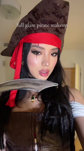 Full Glam Pirate Makeup Tutorial
