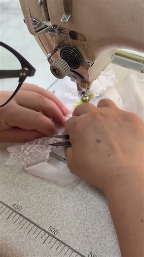 Garment factory handling small-batch orders and custom sample making.