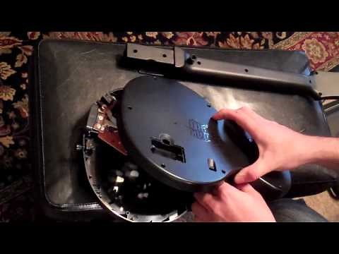 How to Hardwire a Guitar Hero Les Paul Controller Part One [720p HD Tutorial]