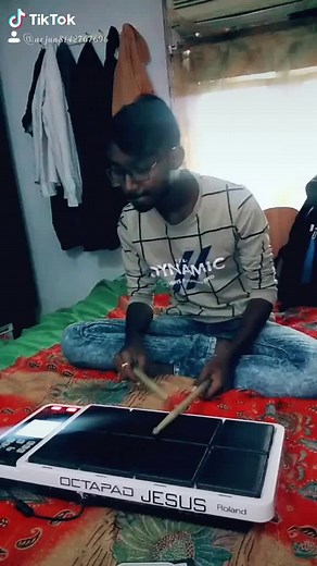 re upload 💙💙#jailavakusa #foryou #jrntr #beat #arjun #duet #stayathome #drummer #viral @tiktok_india @isha0603