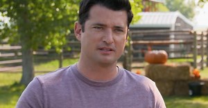 Interviews - Similarities and Differences - Under the Autumn Moon