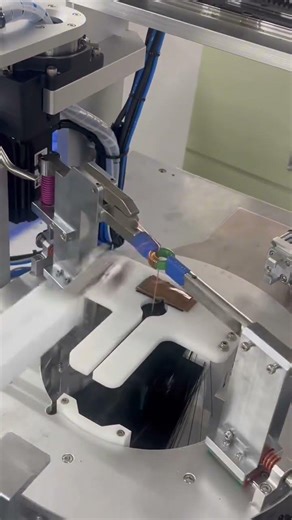 High Speed Toroidal Inductor Coil Winding Equipment made in Dongguan zhiqiang ElectricTechnology