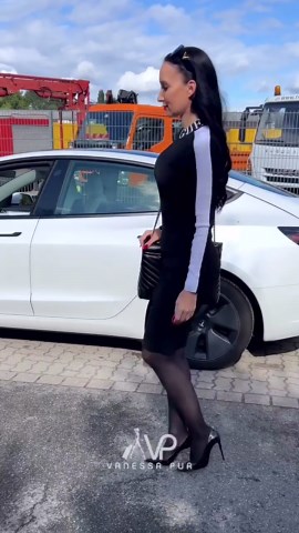 Vanessa Pur on Instagram: "Black tights and Louboutin high heels with a black business dress… Time to wear longer dresses again, as fall ist coming… Soon there will be boots season… New video on my German YouTube channel about my car - check link in bio for more… More also on my other profiles: @missvanessapur @mygermanbakerycom #walkinginhighheels #bodycondress #blacktights #louboutin #walking #pantyhose #nylonlegs #tights #stockings #nylons #legslegslegs #longlegs #reels #highheels #louboutins