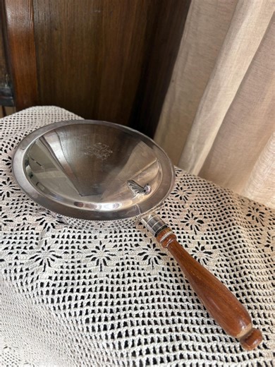 Vintage Gorham Silverplate Silent Butler – Engraved Griffon Lion Crest Crumb Catcher - Etsy