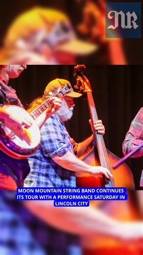 The Moon Mountain String Band brought a variety of tones to The Rosebud Theatre on Saturday night, flooding the stage with a banjo, mandolin, fiddle, an acoustic bass, twin guitars and multiple voices. According to its website, the band blends traditional bluegrass and newgrass to pull the audience in with rich harmonies and technical musicianship. Newgrass, or progressive bluegrass, is a modern subgenre that evolves traditional bluegrass by blending it with rock, jazz, folk, and other styles, f