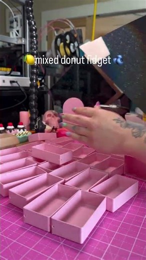 🍩 Colorful Mixed Donut Fidget Fun #fidgettoys #oddlysatisfying #stressrelief
