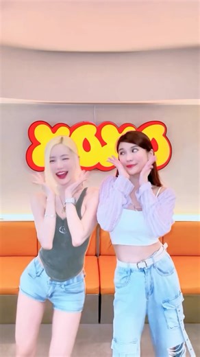 DJ SODA OFFICIAL 🇰🇷 on Instagram: "跟最可愛的拉拉隊一起挑戰了我的新歌‘哥哥帶上我’ 感覺怎麼樣？💓💓"