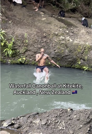 What a beautiful site at kite kite falls in Auckland New Zealand. 🇳🇿 #ambitionofabeast #newzealand #kitekitefalls It was cold but refreshing