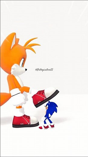 Miles Tails vs Sonic STEPPING ON EACH OTHER🤣 #sonic #animation #shorts