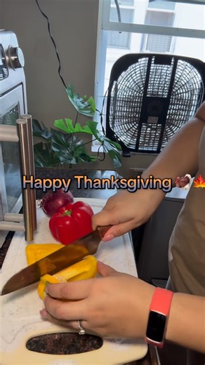 Alexa Rivera on Instagram: "Happy Thanksgiving 🦃 🍁 #capcut #thanksgiving #cooking"