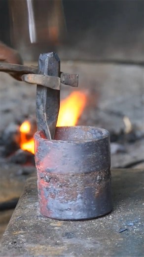 making hoe #forge #blacksmith #shorts