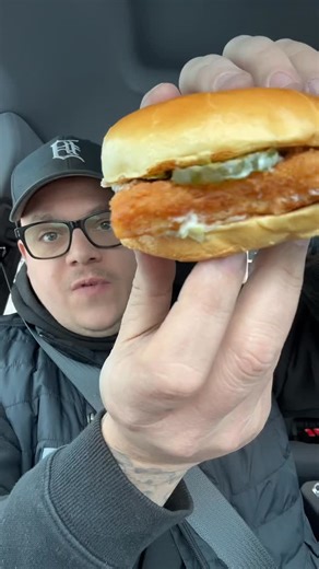 @cibsandibus | Trying Burger King’s fish sandwich.. | Instagram