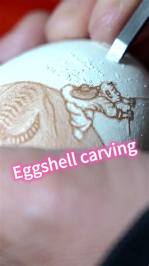 Vivid flowers, birds and figures come alive on fragile eggshells as Chinese artisans from Jiangxi's Le'an County showcase their time-honored egg carving craft. #China #Eggshellcarving #craft | China Xinhua News