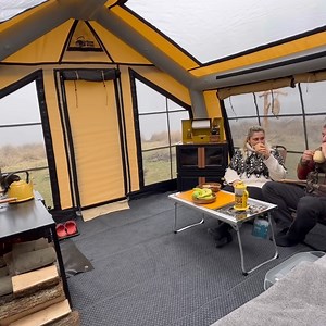 SNOW CAMP IN THE COMFORT OF A 5 STAR HOTEL #camping #campingtrip #campingfun #campingvibes #campingcar #survival #bushcraft #raining #solocamping | Outdoor Camping