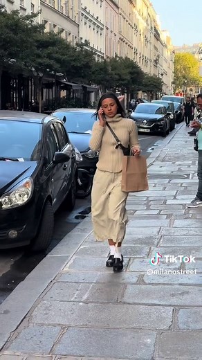 Best Paris Street Style Fashion Trends 2023