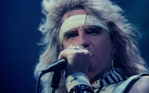 Saxon - Broken Heroes (Live in Madrid 1985)
