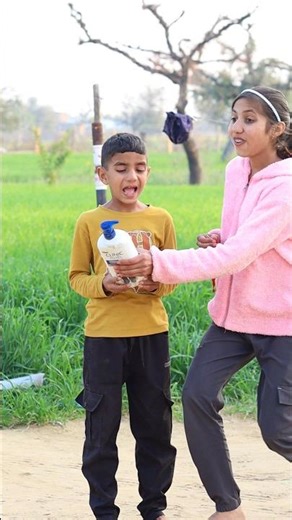 varnika ne yeh kaise kiya 😱#funny #shorts #balloon