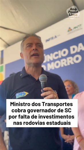 Ministro dos Transportes cobra o governador de SC: cadê o investimento nas rodovias? Enquanto o Governo Federal apresenta soluções e investimentos para Santa Catarina, o governador Jorginho Mello sequer apareceu no evento. E não foi a primeira vez: em outras agendas importantes — inclusive quando o presidente Lula esteve no estado — ele escolheu não dialogar. Quem governa não pode viver numa bolha. Santa Catarina precisa de parceria, responsabilidade e compromisso com o que é melhor pro estado- 