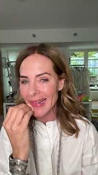 How To Stop Getting Makeup On Your Collar | Beauty Tips | Trinny