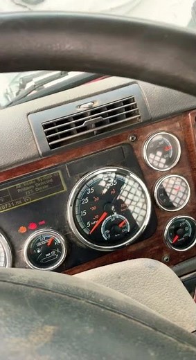 DD16 Detroit Diesel running good!