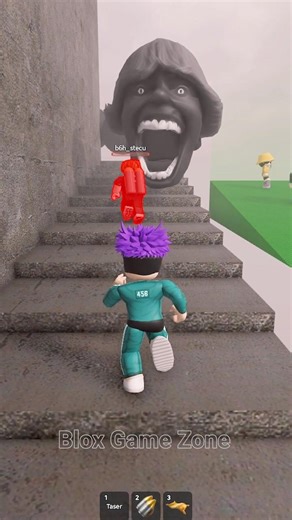 I KEPT FALLING 😂 #roblox #shorts