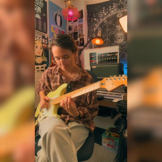 A built-in looper, HD sound, AI features & more. Spark 2 is the ultimate practice amp for electric, bass & acoustic. | Positive Grid