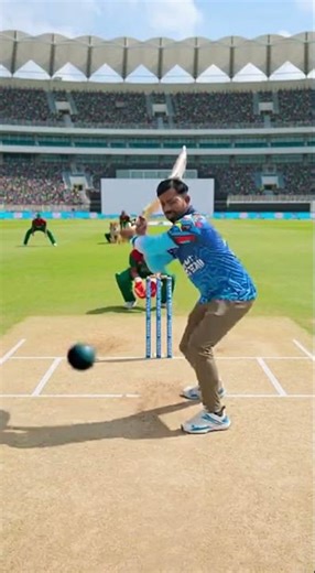 স্টেডিয়ামে ঢুকলাম বাঘ নিয়ে