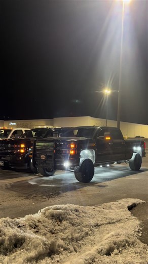 “Improper muffler” @Noah Dobs @bandyconnor👑 #cops #joke #clown #duramaxdiesel #mall