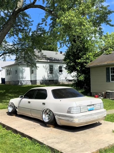 Lexus LS400 Car Edit with Extra Clips Cut