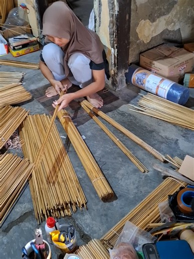 daily activity #arrow #kerajinantangan #kerajinanbambu #archery #panahanindonesia