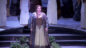 With the title role in #AlcinaDC, Angela Meade returns to WNO for the first time since her stunning turn as 2013’s Norma. Nov. 4–19, hear her as Handel's spellbinding sorceress: http://bit.ly/2gyJ02L | Washington National Opera