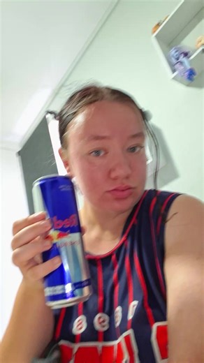 yeah i'm drinking my energy drink right now yes i like this energy drink i like this song i made this tik tok of myself just now