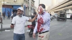VÍDEO: Veja cenas da explosão e operações de salvamento em Beirute, no Líbano. Acompanhe as atualizações sobre o caso aqui: https://bbc.in/3i7hruV | BBC News Brasil