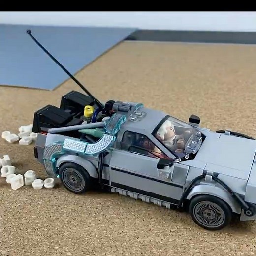 Back to the Future Delorean stop motion speed build #lego #backtothefuture #stopmotion