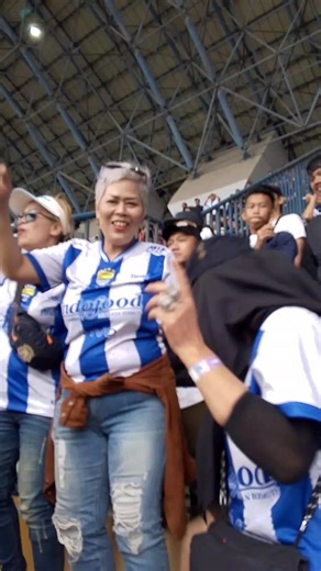 Cerita Aesthetic Persib: Highlights dan Wallpaper