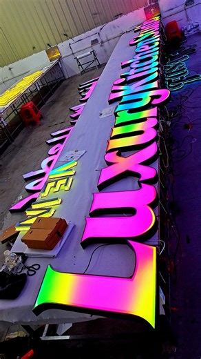 82K views · 1K reactions | Do you want to use the popular LED signs in China? #sign #signage #design #ledsign #signagedesign #sourcefactory #logodesign | jlb sign | Facebook