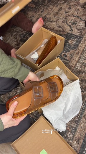 Was jelly sandals coming back on your bingo card for 2026? #jellysandals #sandals2026 #springsandals #shoestrends #cushionaire @Cushionaire