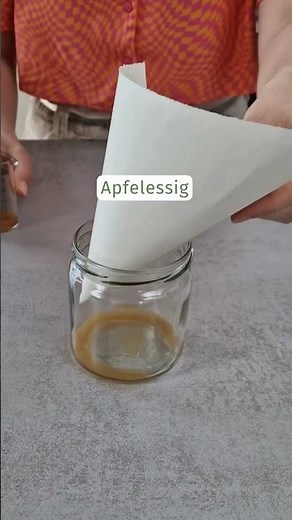 Fruchtfliegenfalle mit Essig (Lebendfalle)