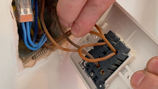 2 Gang Switch Used as 1 Way Switches Connections Explained - Taking the Feed to the Switch EAL Awards City & Guilds The method of wiring used is the this lighting circuit is the 2 plate method this means the supply (line, neutral and CPC) is taken to the switch. In this video we look at the wiring and connections required in a 2 gang 2 way switch which is being used as 2 one way switches. One of the switches is for a bedroom light and one for an ensuite shower room light. Videos are training aid