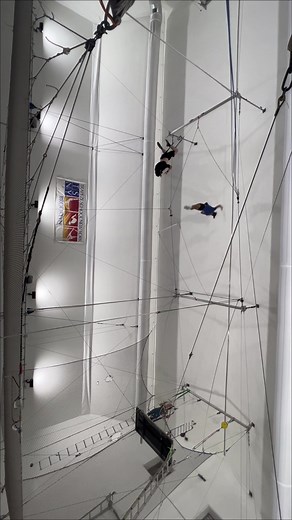 #doublelayfullout #fulltwistingdoublelayout #fulltwistingdouble #circuslife #fittok #rotationchallenge #trapezio #artistsoftiktok #fitnesstok #motivation #thisiswhatdreamsaradeof #acrobat #workout #workhard #flip #fliptok #circus #acrobatics #circuseverydamnday #cirqueway #cirquedusoleil #trapeze #trapezevolant #trapeziovoador #trapezetok #gymnastics #tiktokdeportes #letsplay #ArtTok #viralvideo #wellthatsyou #fyp