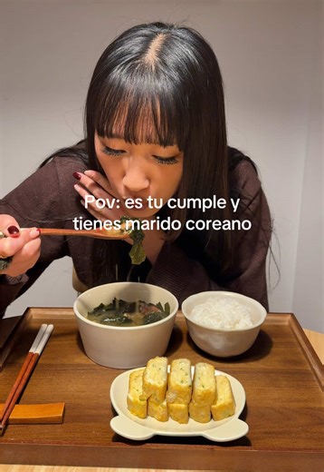 Deliciosa sopa de algas para celebrar cumpleaños