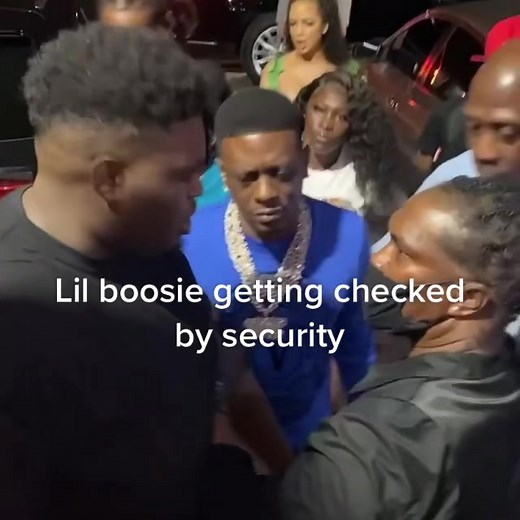 Everyone gets checked by security #boosie #securitycheck