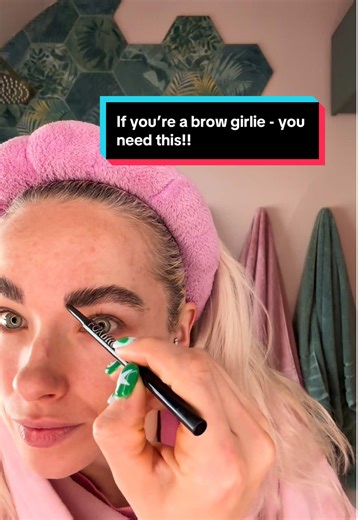 Transform Your Brows with Microblading and Makeup