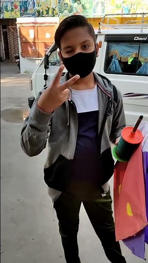 How To Fly Kite | Easy Tutorial 😂 #shorts #shortsvideo #kiteflying