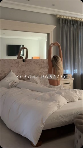 EMILY | FITNESS & NUTRITION on Instagram: "Spend a Sunday morning with me, as a PT/ online coach who procrastinates, but is happyyyy as long as my morning goes right ☁️ We love a productive Sunday morning, cardio out the way first thing, as Sunday is usually a rest day from the gym for me. Followed by the bestttt @tbjpnutrition protein coffee and a block of online client check ins ✨ My mornings always set the tone for my day. If you don't have a routine that you LOVE, then go and build one!! #su