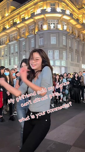 Does my dance attract you? give your comments #dance #outdoor #downtown #creatersearchinsights #massfollowing🔥🔥 #newtrend #dancewithme #girlfriends #100k #10kfollowrs #100kviews #wowww #korean #asian #japan
