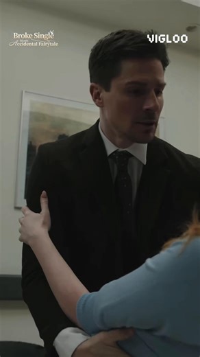 On a scale of 1-10, how excited are you? Get ready to fall for Robert Palmer Watkins in his brand-new project: “Broke Single Meets Accidental Fairytale”! 👠💼, coming out March 12th on Vigloo. @Tori Wilder @vigloo #robertpalmerwatkins #vigloo #BrokeSingleMeetsAccidentalFairytale #newseries #mustwatch