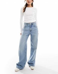 Pull&Bear high waist wide leg jeans in medium blue | ASOS